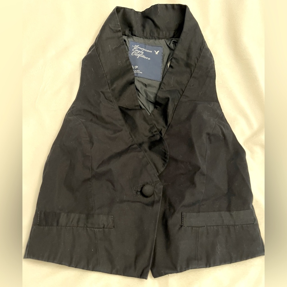 American Eagle Outfitters Women's Small Black Vest Top